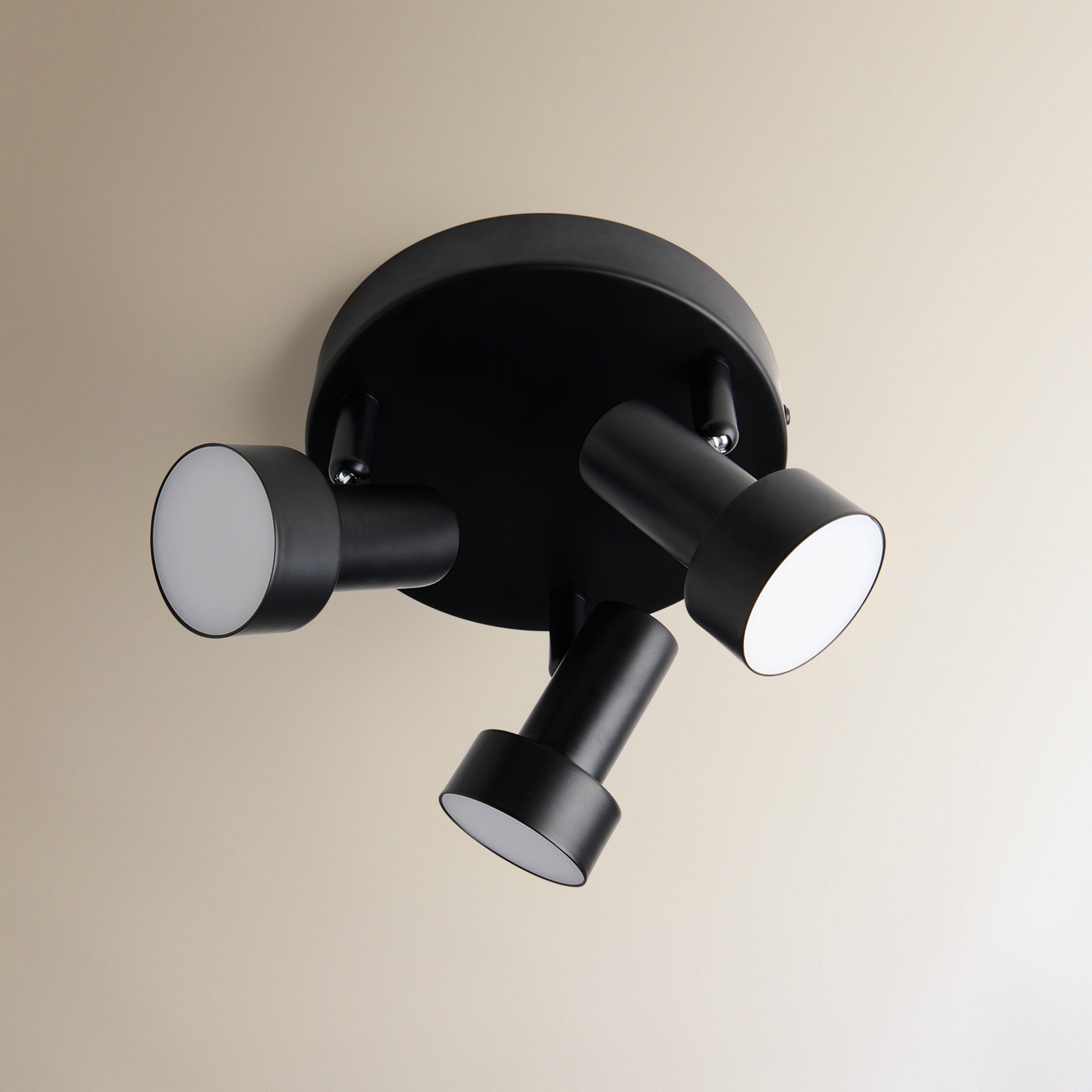Foco com 3 Luzes LED Integradas Hugo Preto-1
