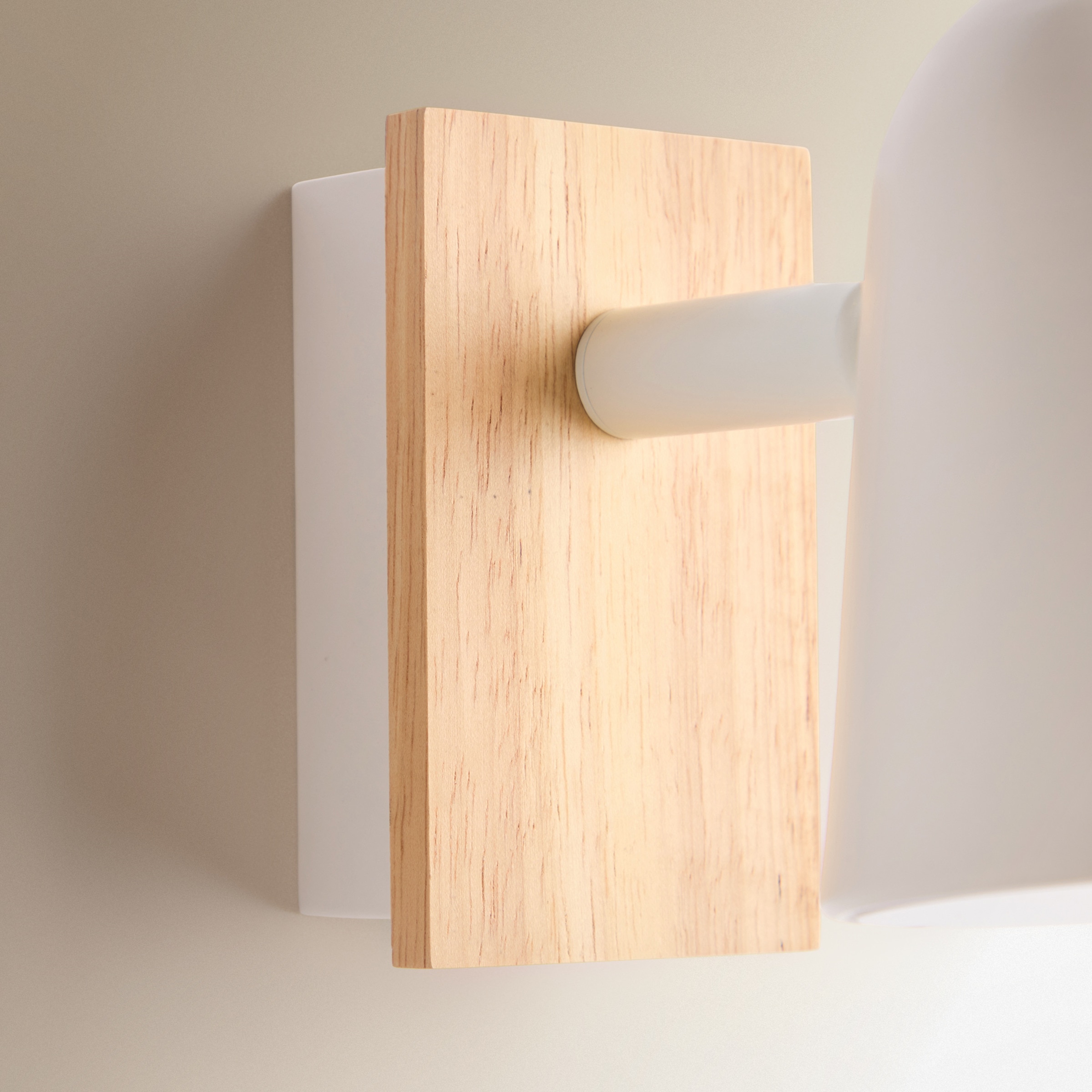 Foco com Luz LED Integrada Alex Branco-3