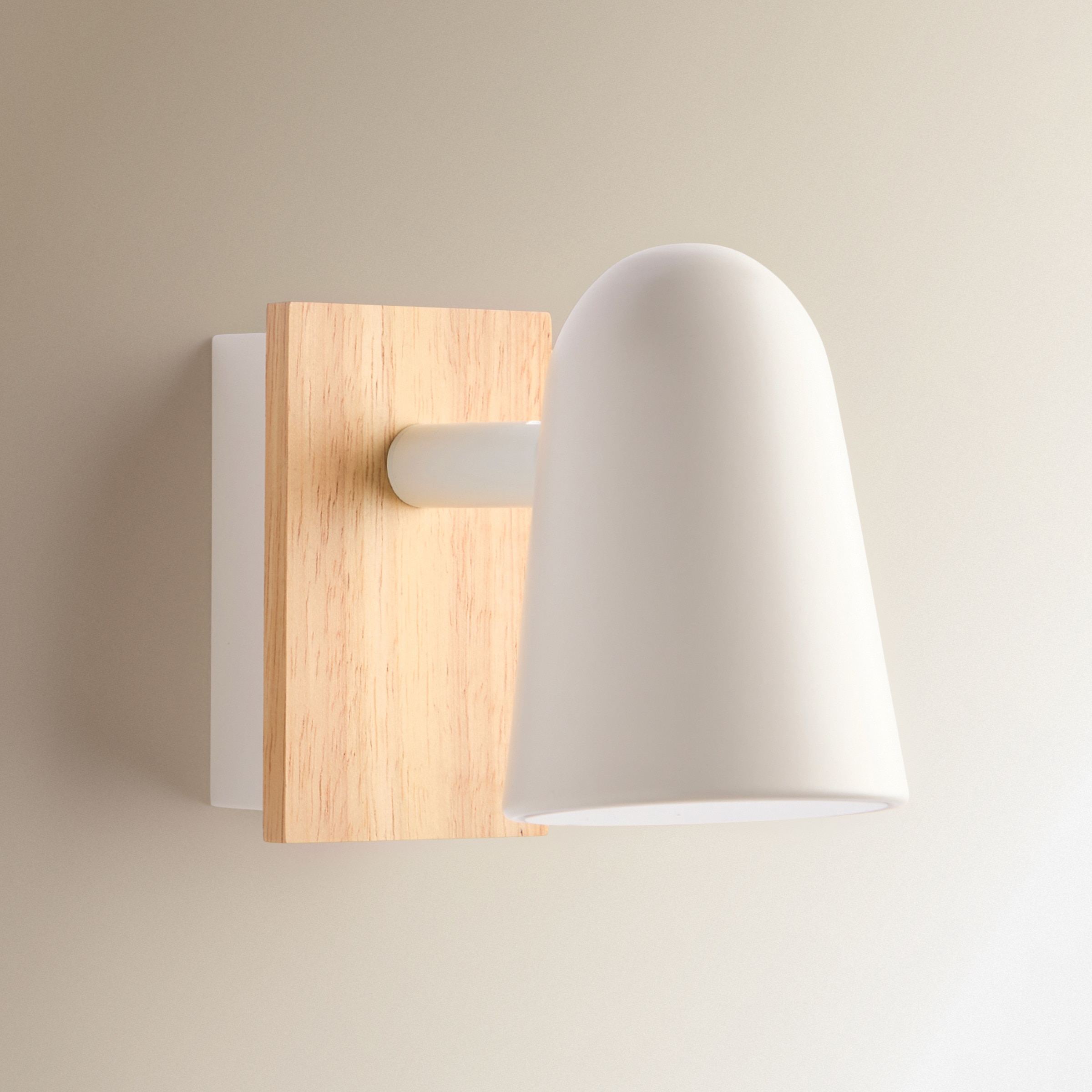 Foco com Luz LED Integrada Alex Branco-1