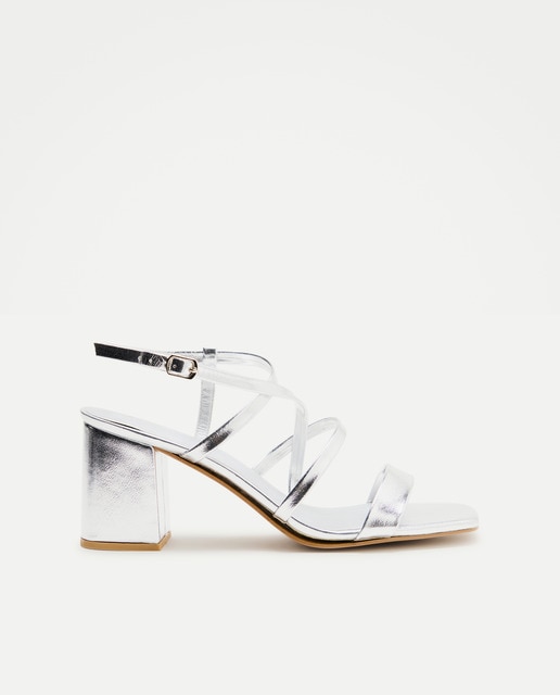 Imagem 0 de Sandálias de Tacão Médio