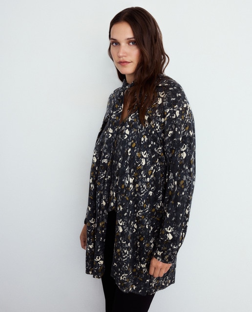 Imagen 0 de Chaqueta de punto estampada con lazada