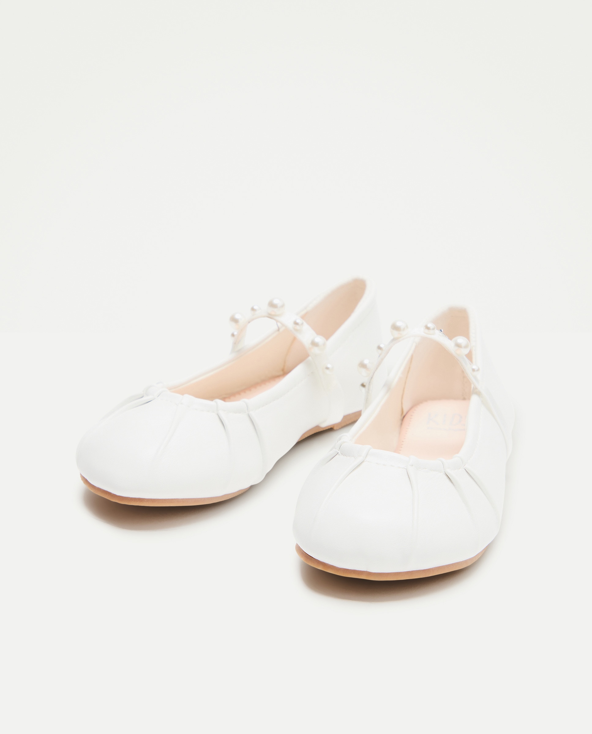 Sapatos de Presilha com Pregas, Pérolas e Biqueira Redonda Branco-marfim-2
