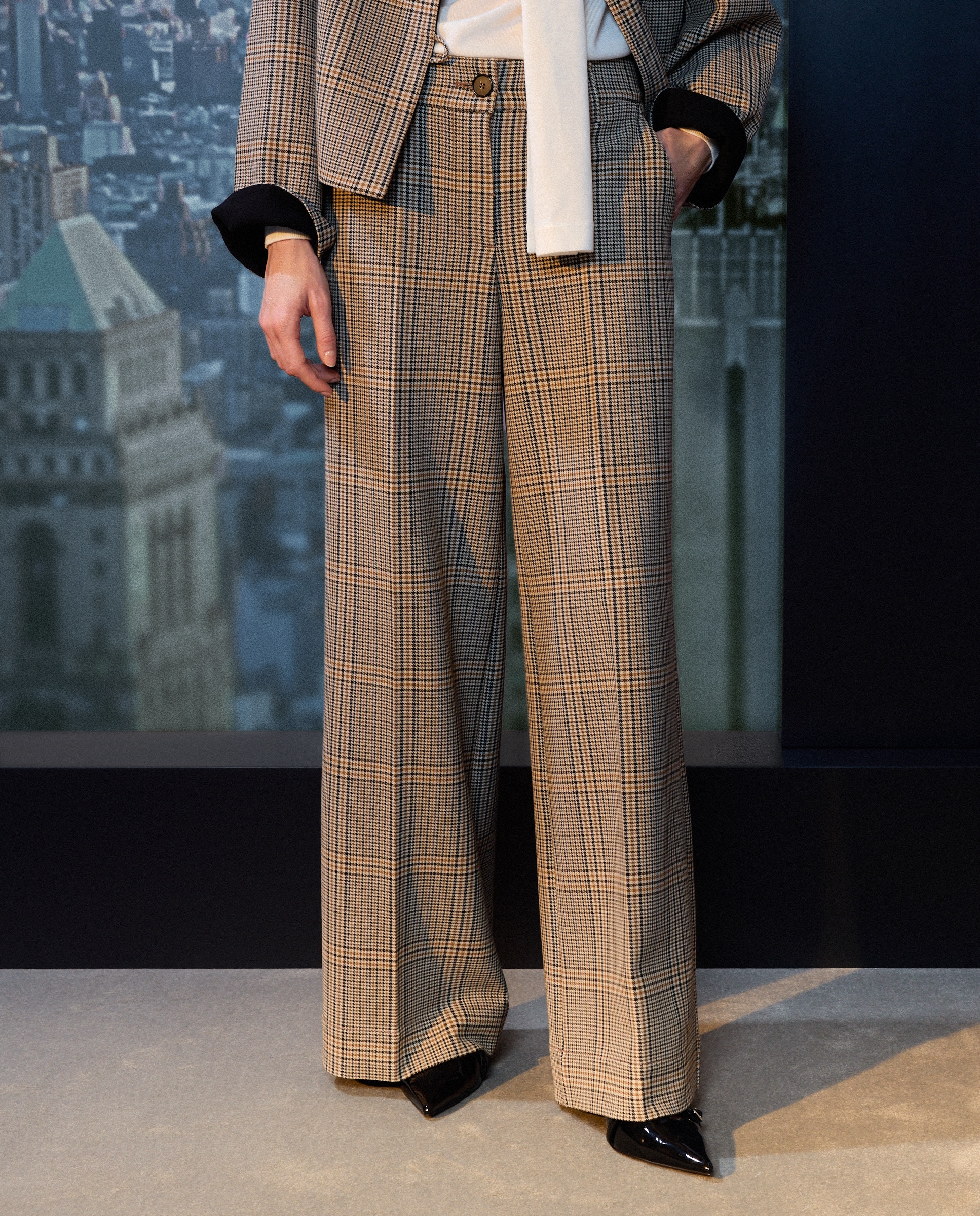 Calças com Pespontos aos Quadrados Castanho-2