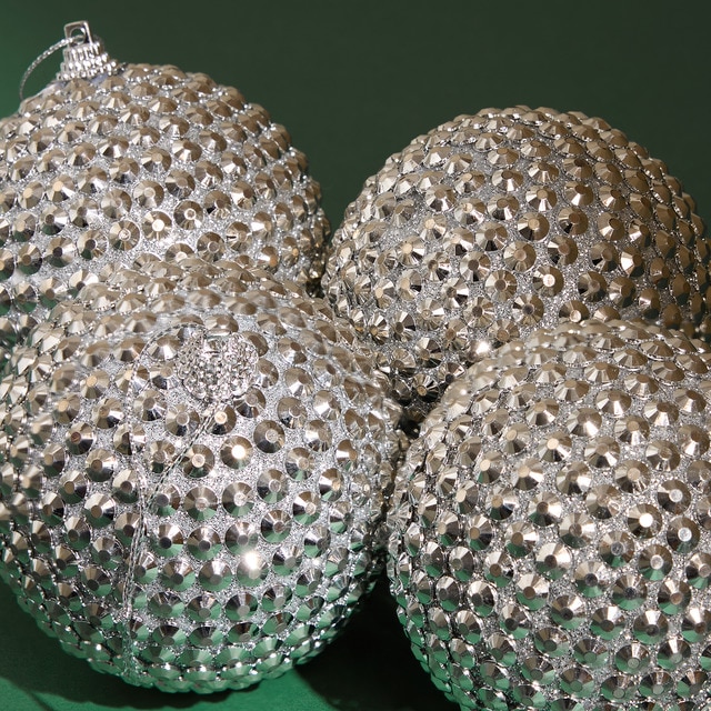 Imagen 0 de Set de 4 bolas Tachuelas Navidad