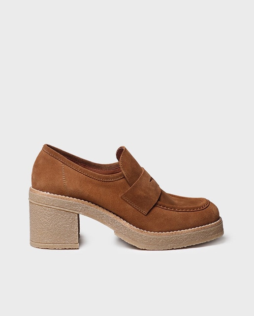 Imagen 0 de Mocasín de mujer en serraje con tacón ancho