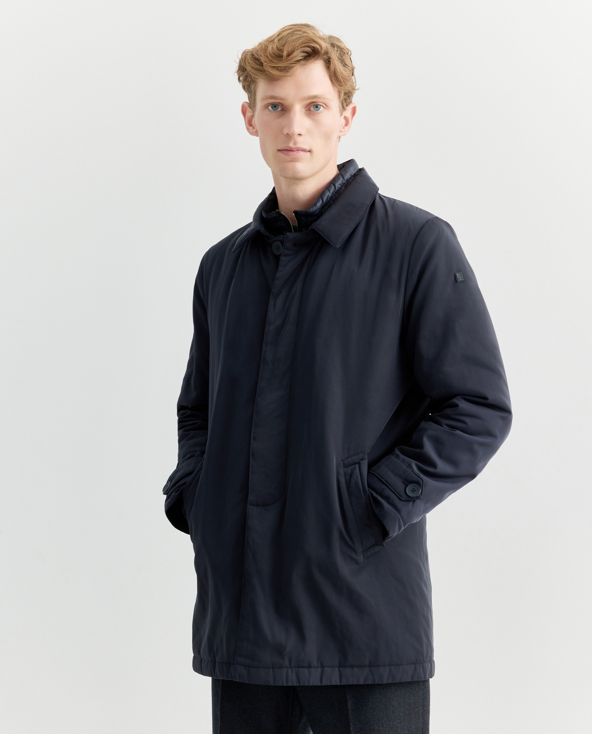 Imagem 0 de Gabardine com Peitilho a Condizer