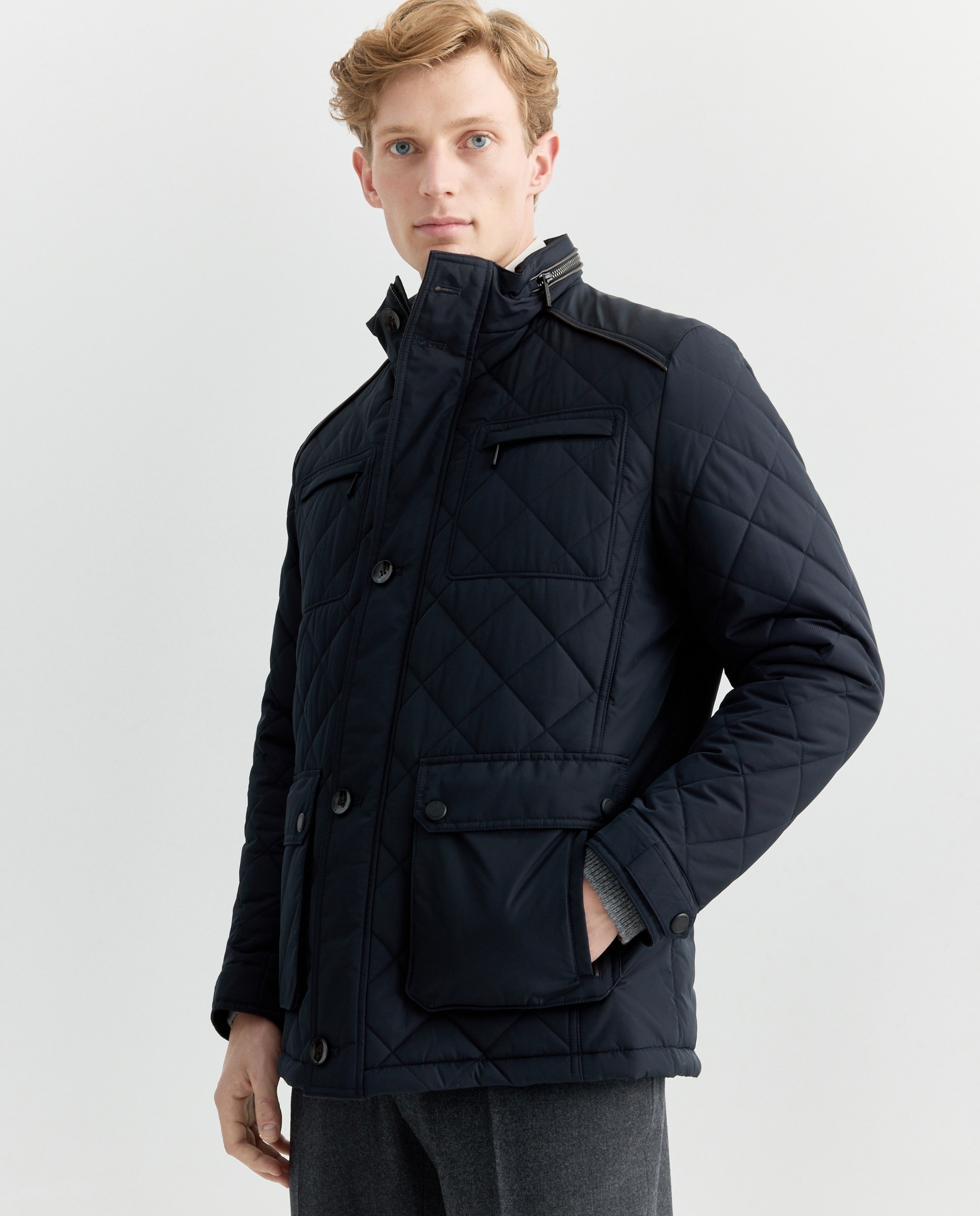 Imagem 0 de Casacão com Bolsos Inclinados