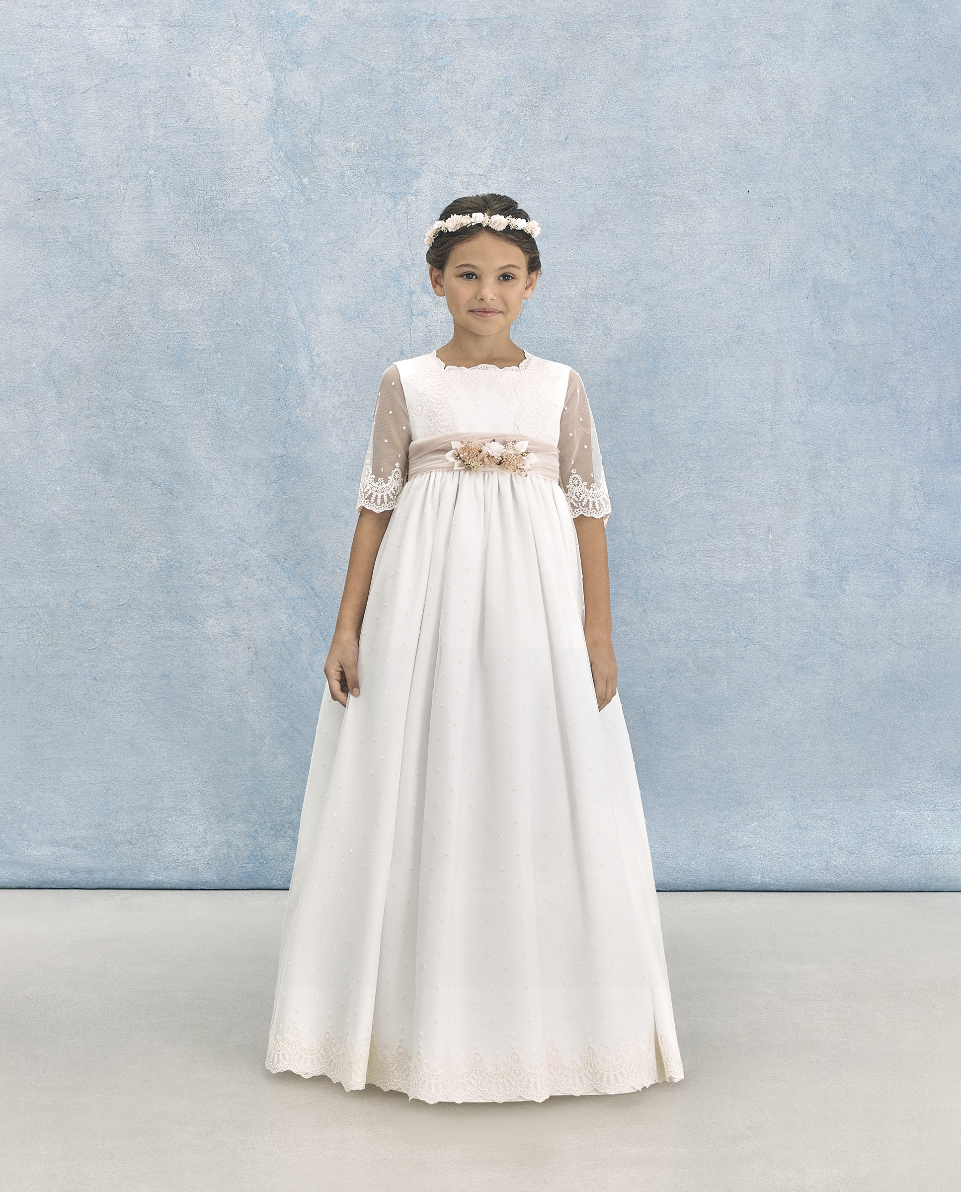 Vestido de Comunhão em Tule com Bordado Astrea 120 Cru-4