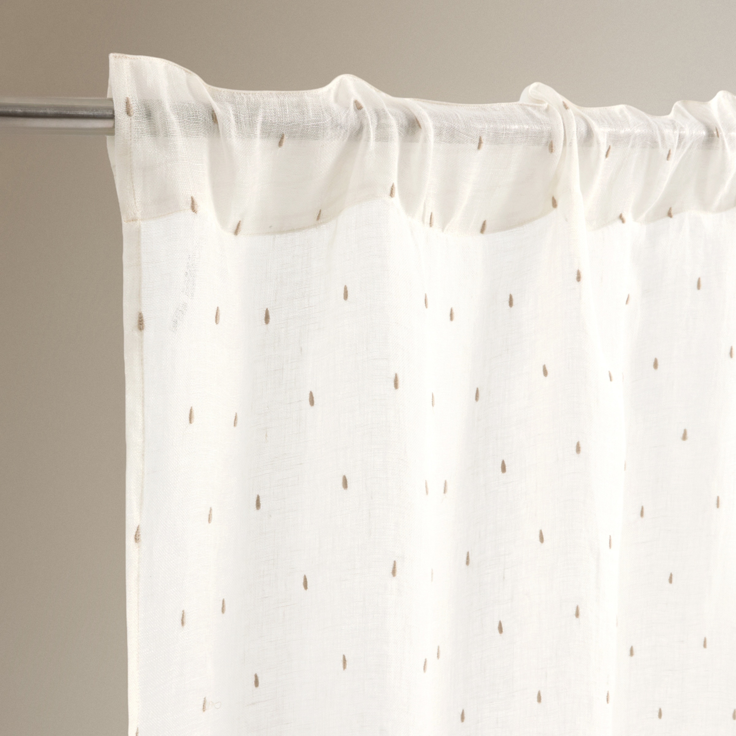 Cortina Confecionada com Presilhas Plum Branco-3