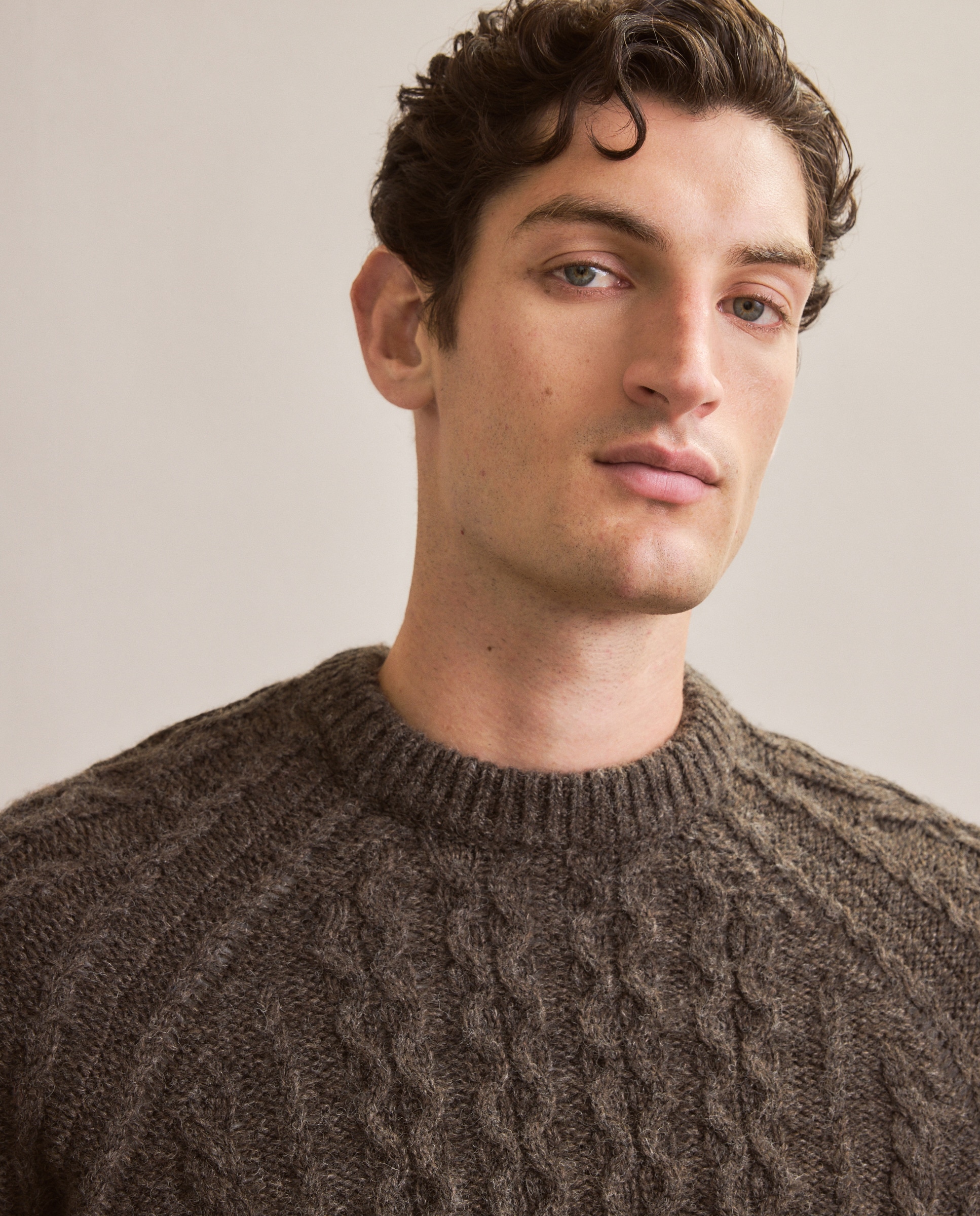 Camisola de Malha com Aran Shetland e Gola Redonda Castanho-1