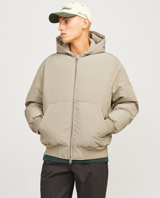 Imagen 0 de Cazadora soft con capucha con cierre mediante cremallera