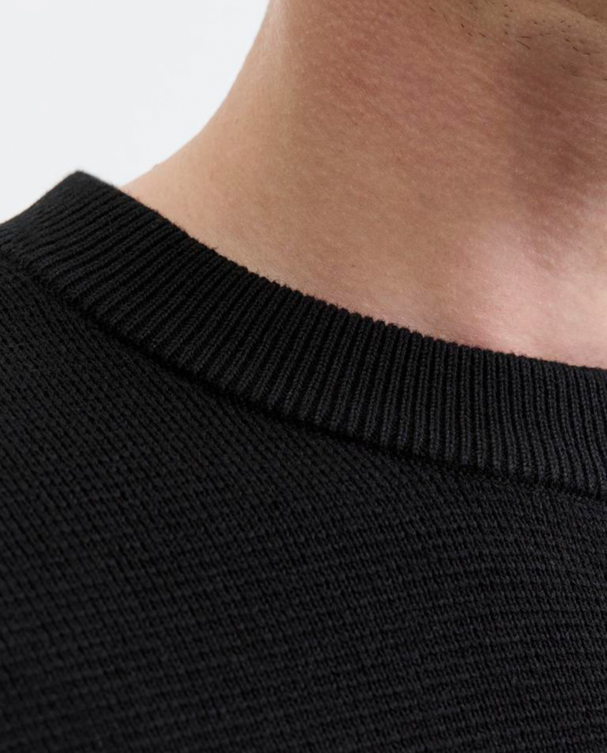 Camisola de Malha com Estrutura e Decote Redondo Preto-4