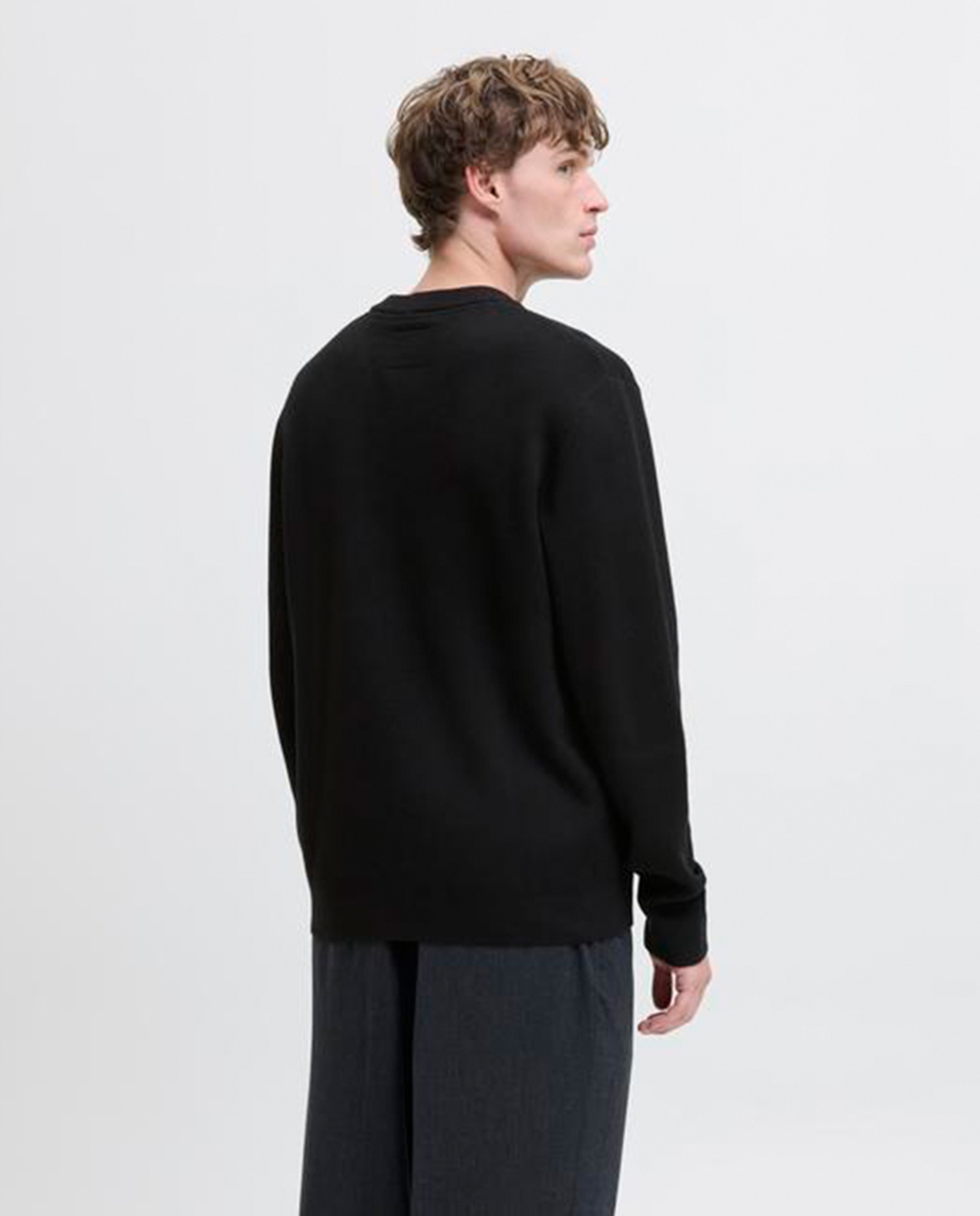 Camisola de Malha com Estrutura e Decote Redondo Preto-2