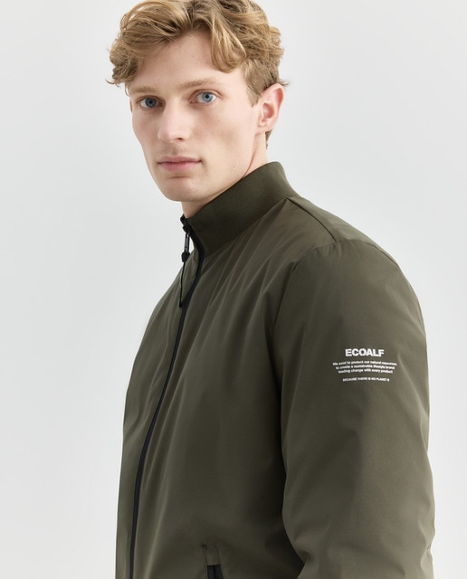 Imagen 0 de Cazadora de hombre con dos bolsillos laterales