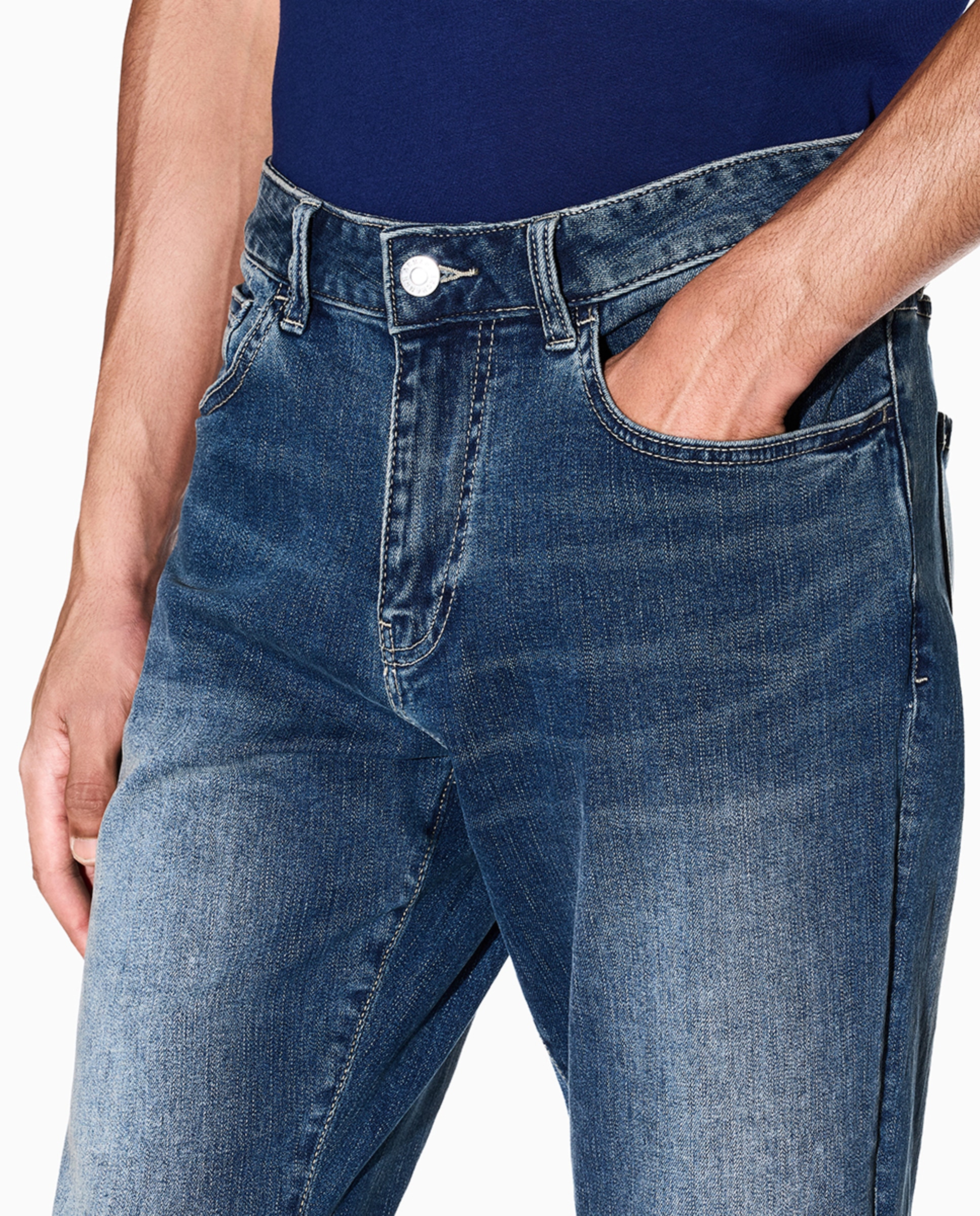 Jeans J14 Slim Fit com Lavagem Média Azul-índigo-4