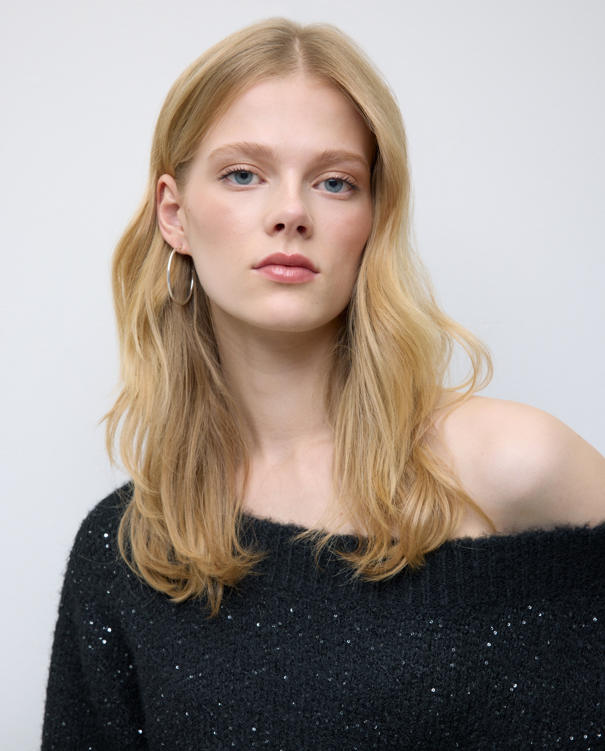 Camisola de Malha com Decote à Barco com Lantejoulas Preto-2