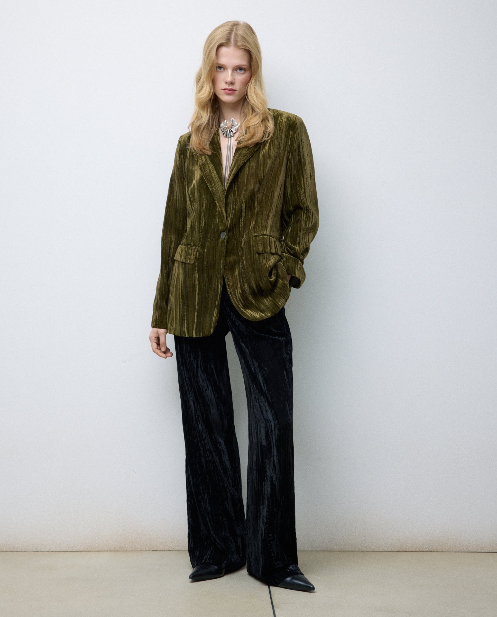 Blazer Liso de Veludo 530 Verde Escuro-2