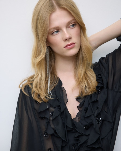 Imagen 0 de Blusa de manga larga con volantes