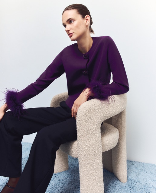 Imagen 0 de Chaqueta corta lisa de mujer