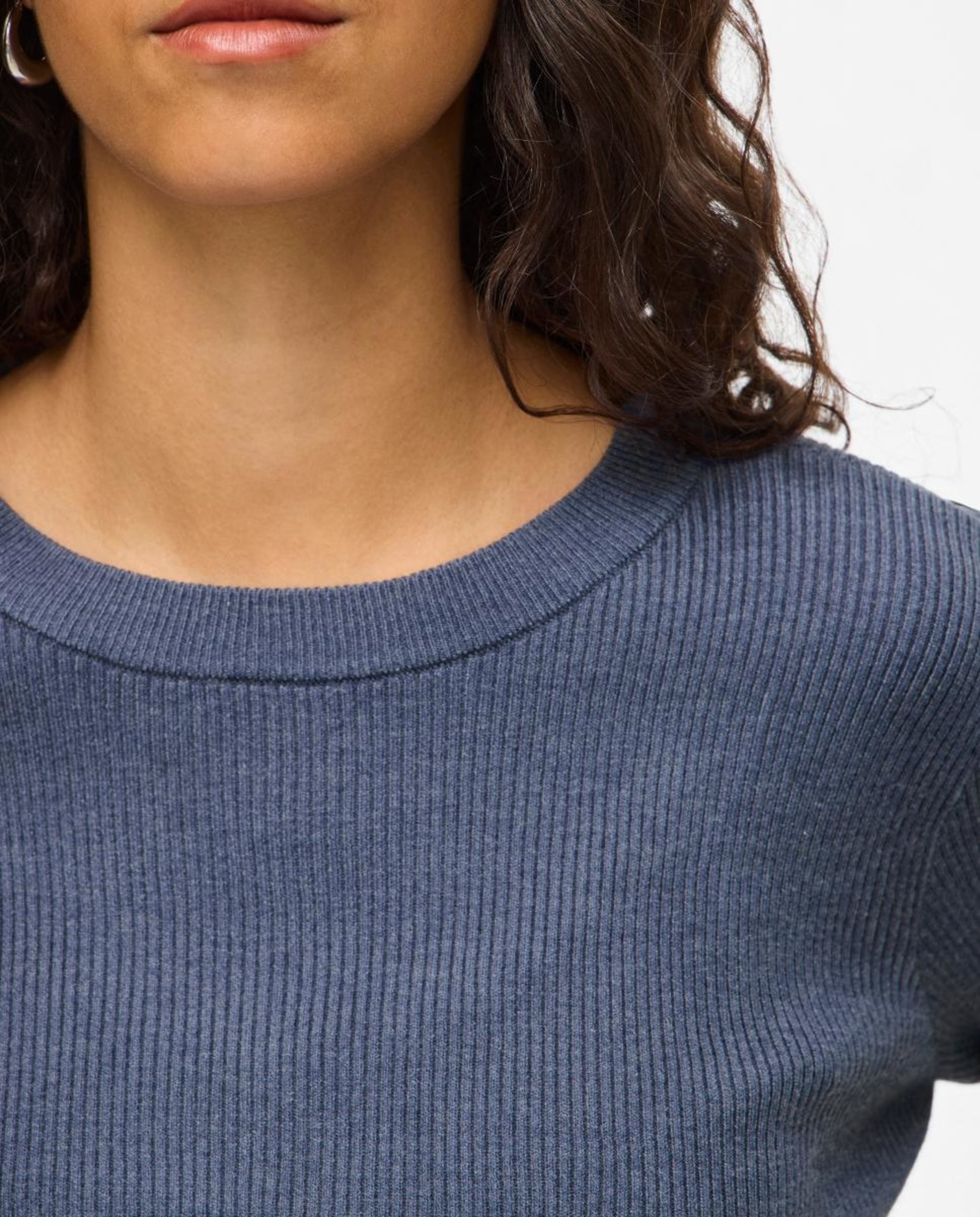 Camisola de malha com decote redondo Azul-índigo-3