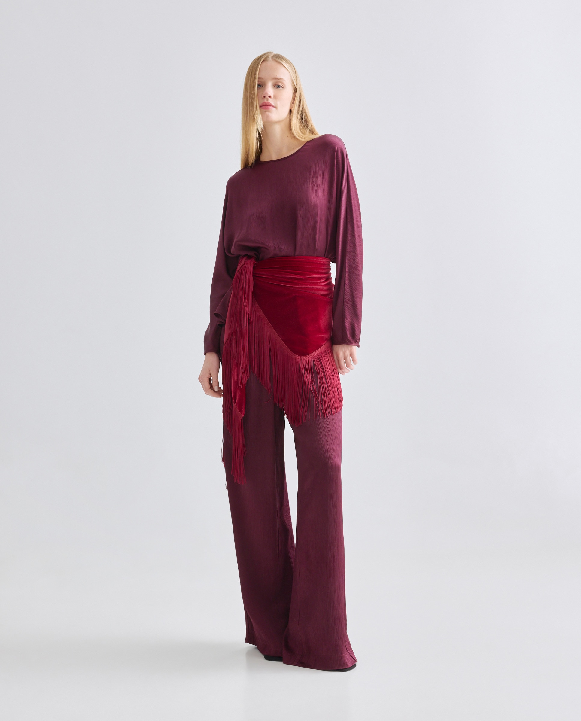 Écharpe Bordada com Franja Grená-2