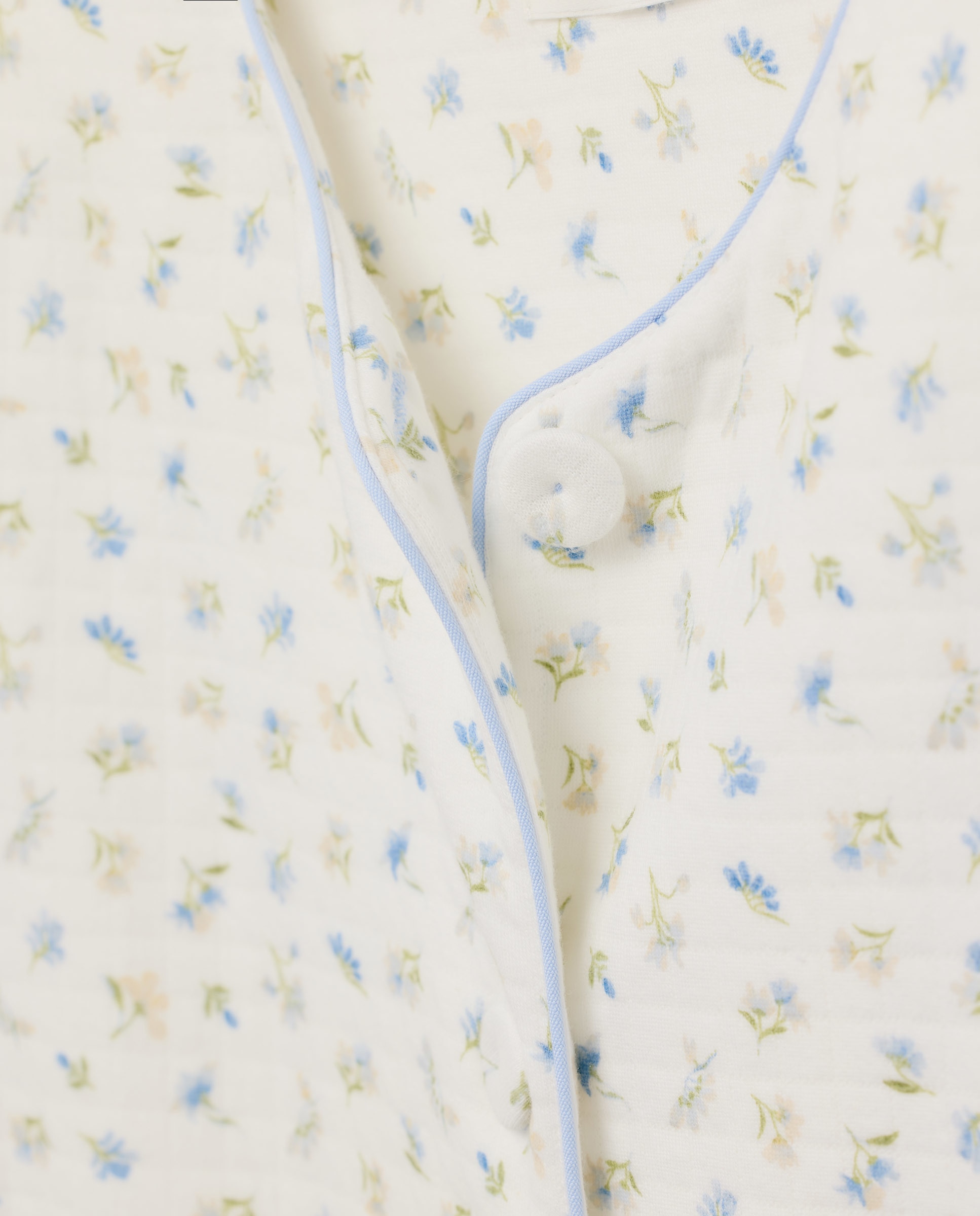 Robe com Botões e Detalhes Florais 410 Azul Claro-2