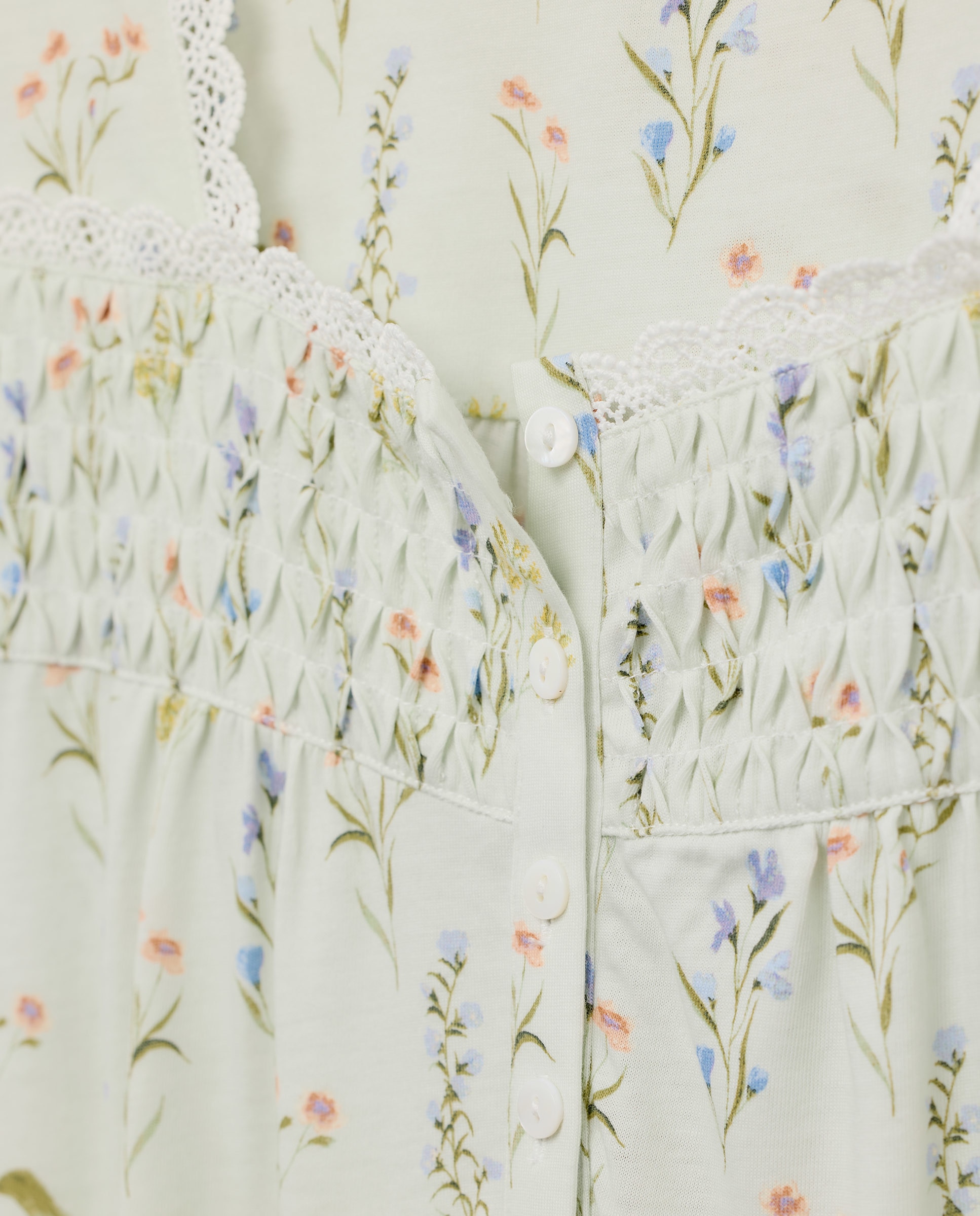 Camisa de Dormir com Decote em Bico e Detalhes Florais Verde-4