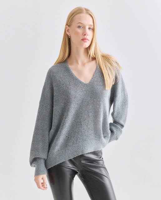 Imagem 0 de Camisola de Malha com Decote em Bico e Manga Comprida