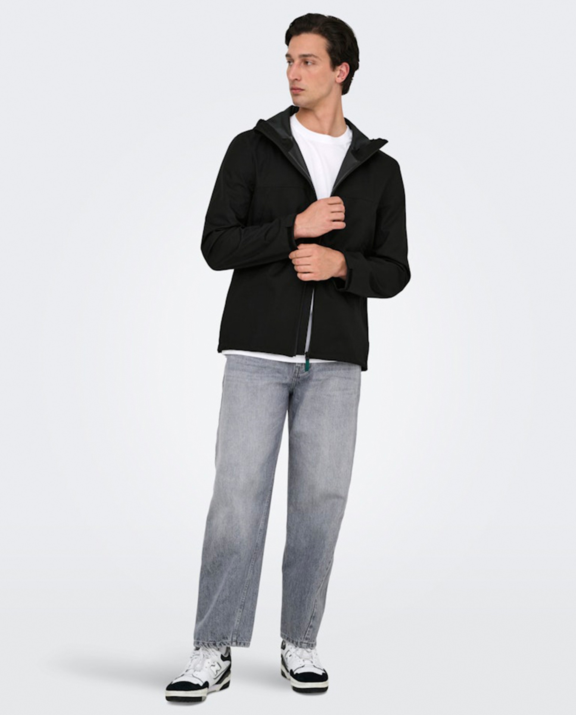 Parka Regular Fit com Capuz Preto-7