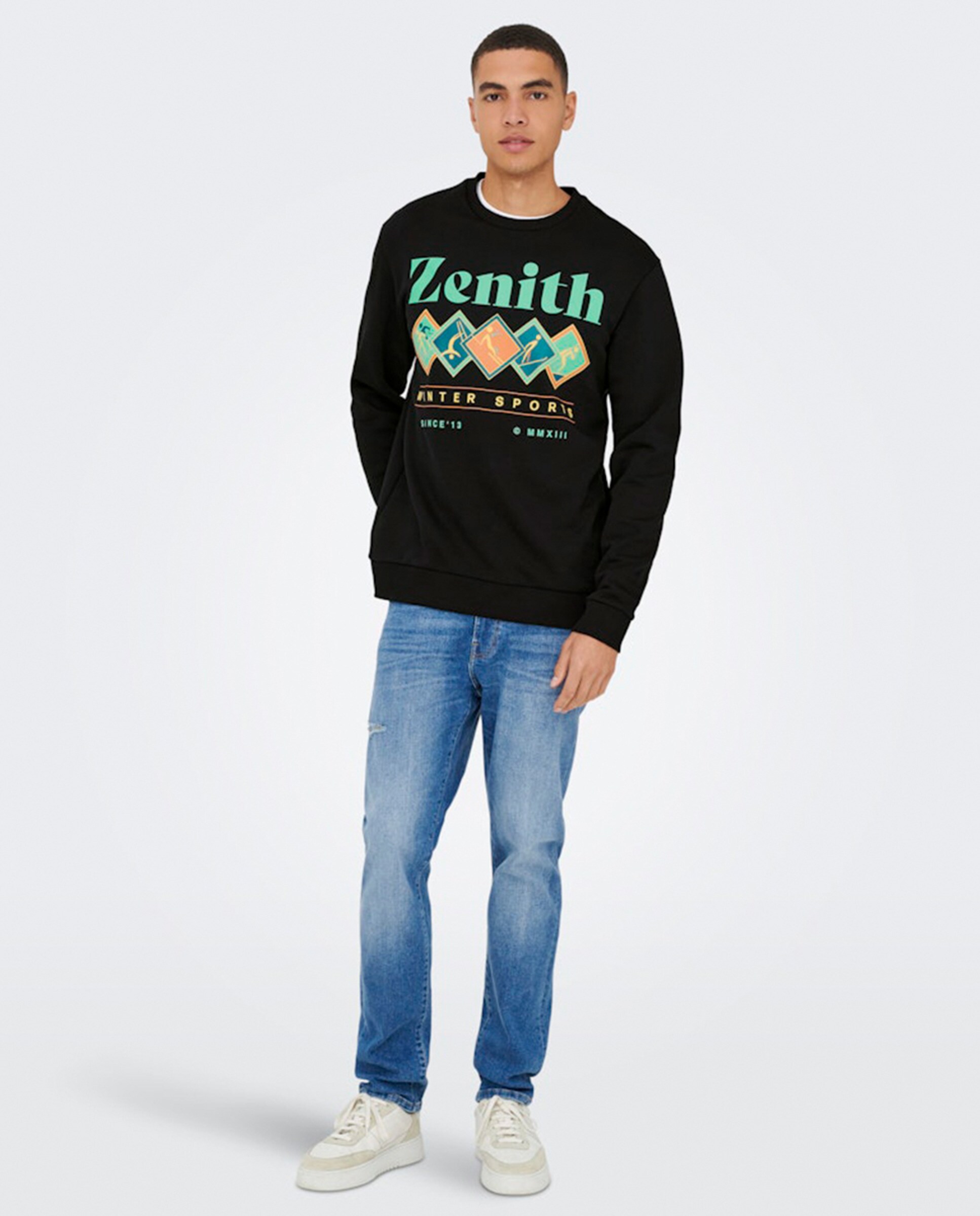 Sweatshirt Regular Fit com Decote Redondo Preto-7