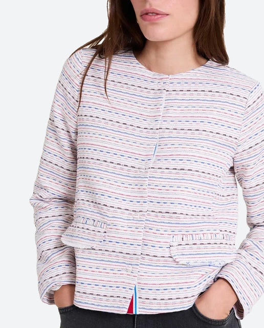 Imagen 0 de Chaqueta de mujer forma corta y tejido tweed