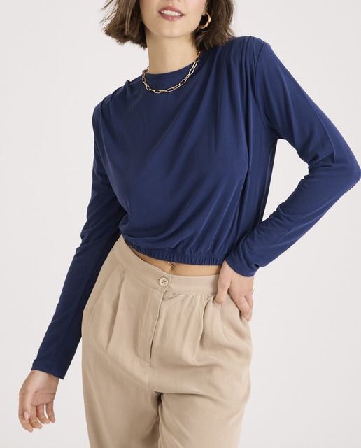 Imagen 0 de Camiseta de mujer forma corta y manga larga