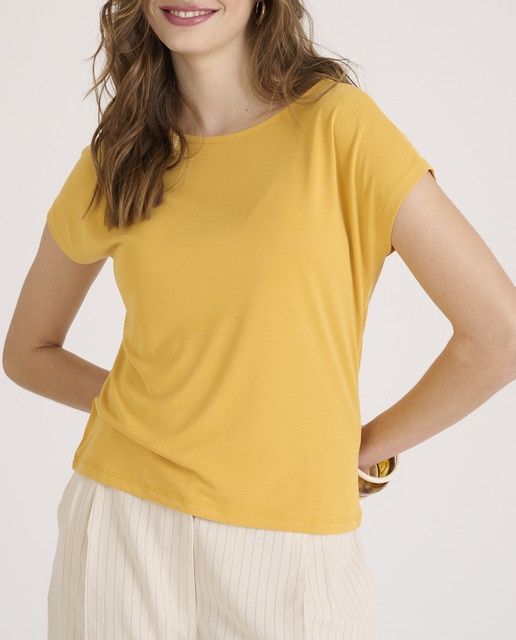 Imagen 0 de Camiseta de mujer manga corta y escote en pico detrás