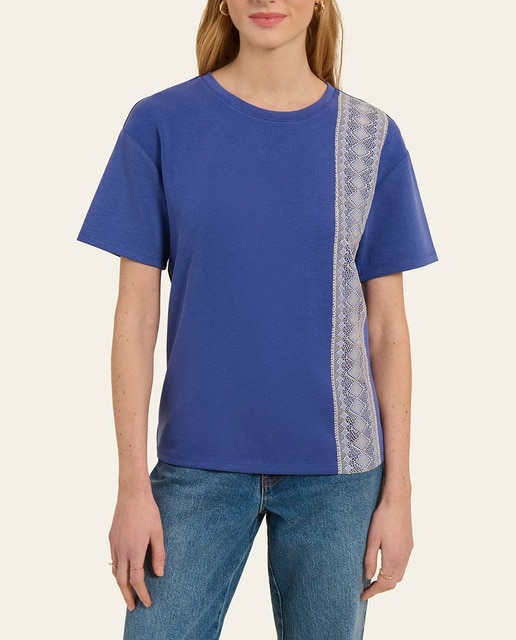 Imagen 0 de Camiseta de mujer manga corta y detalle de encaje