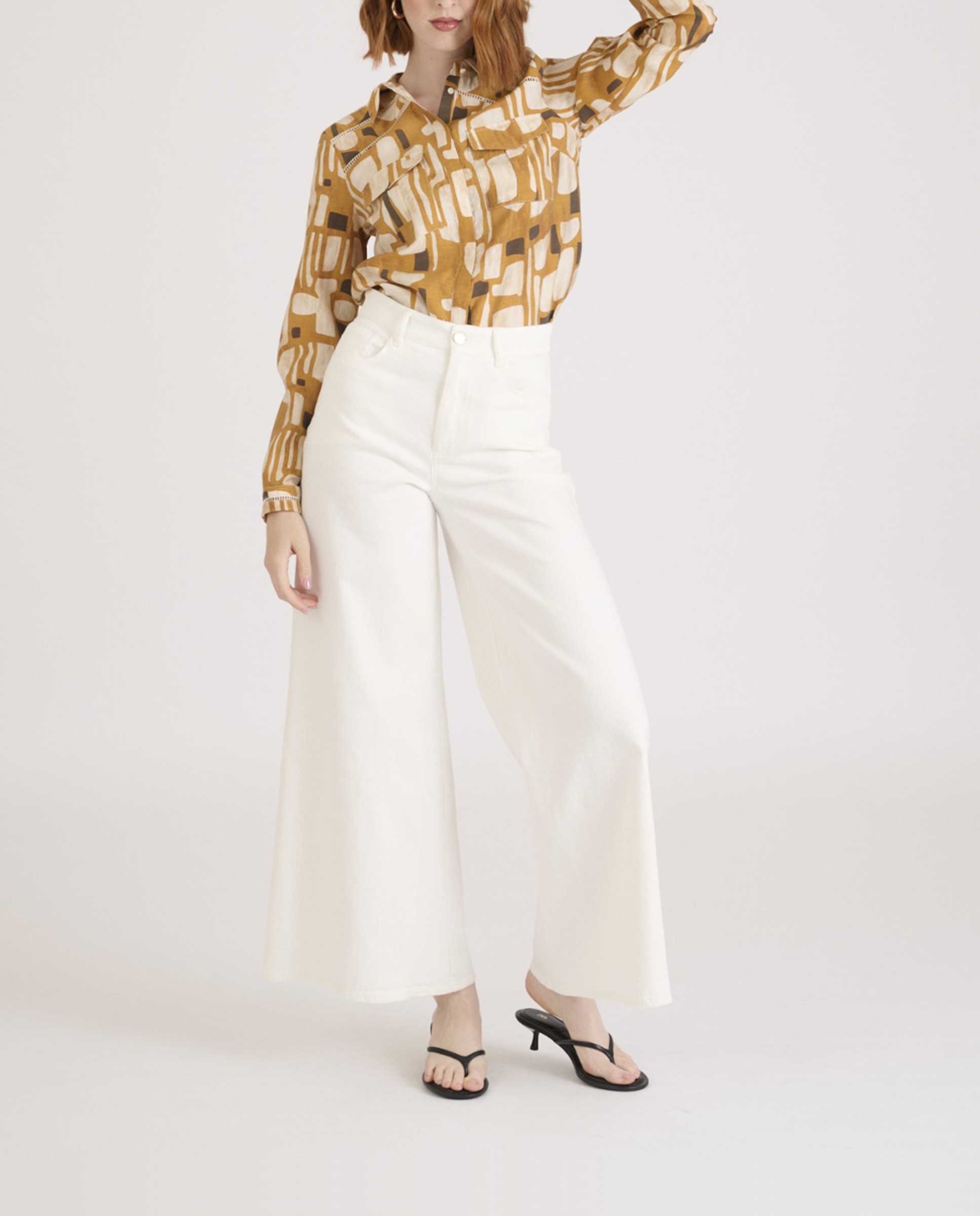 Imagen 0 de Pantalón de mujer forma muy ancha y tiro alto