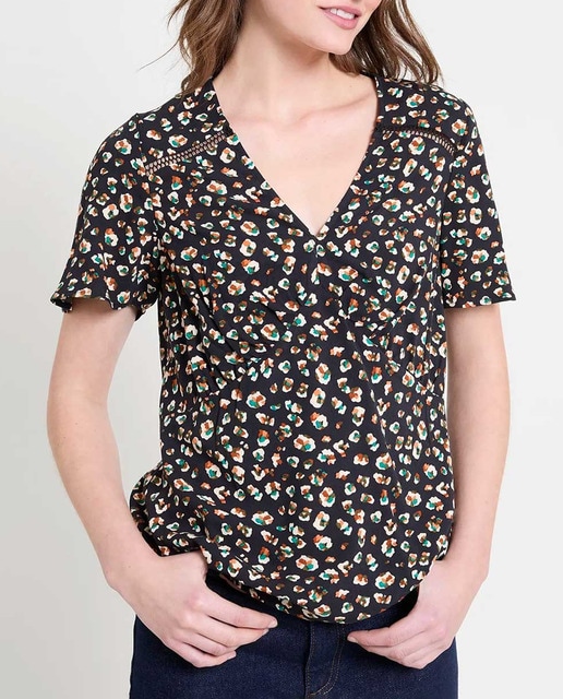 Imagen 0 de Blusa de mujer tejido fluido y escote pico