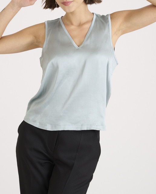 Imagen 0 de Top de mujer escote pico y tejido satinado