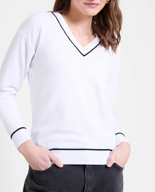 Imagen 0 de Jersey de mujer tejido suave y escote pico