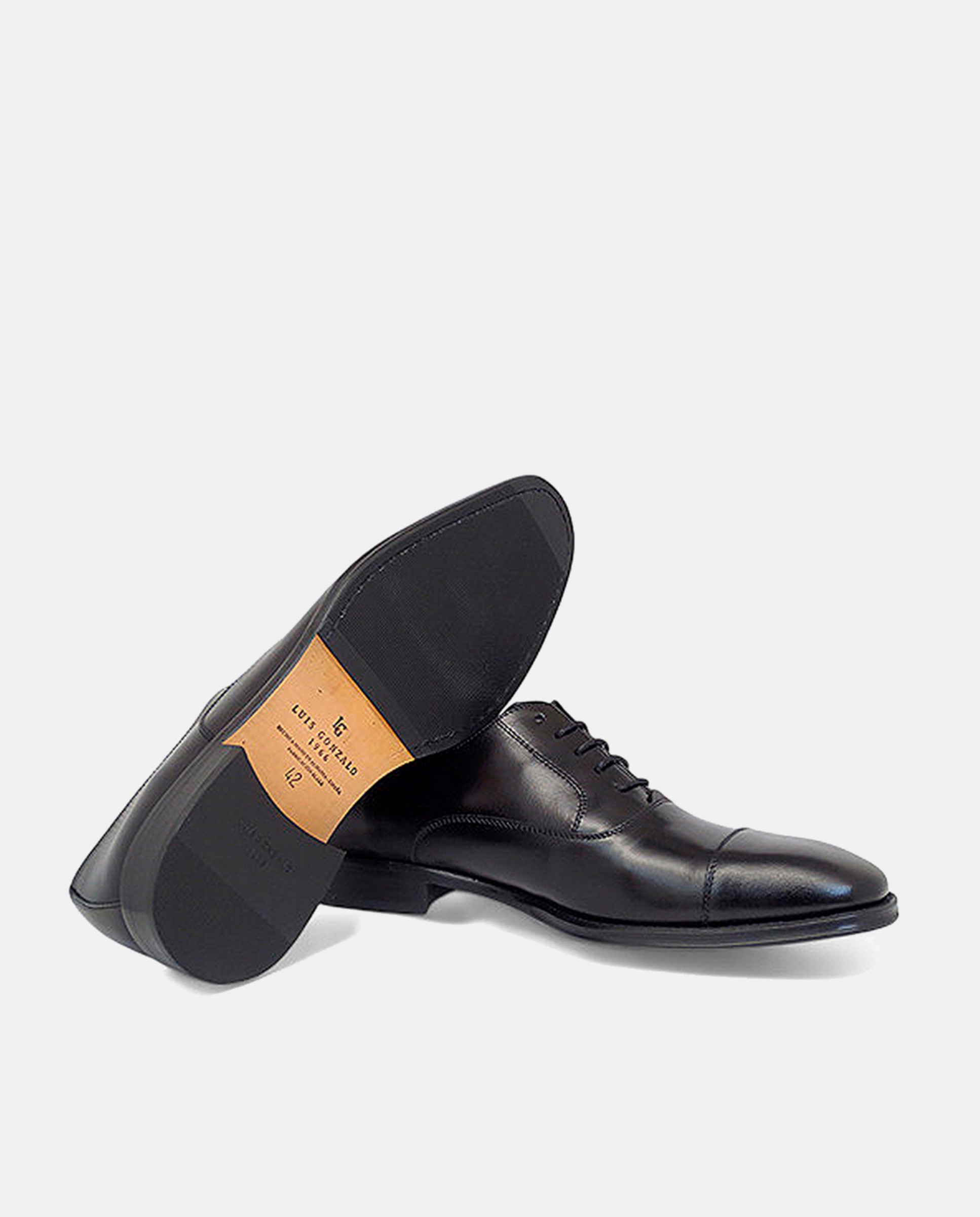 Sapatos Ingleses com Biqueira em Pele Preto-4