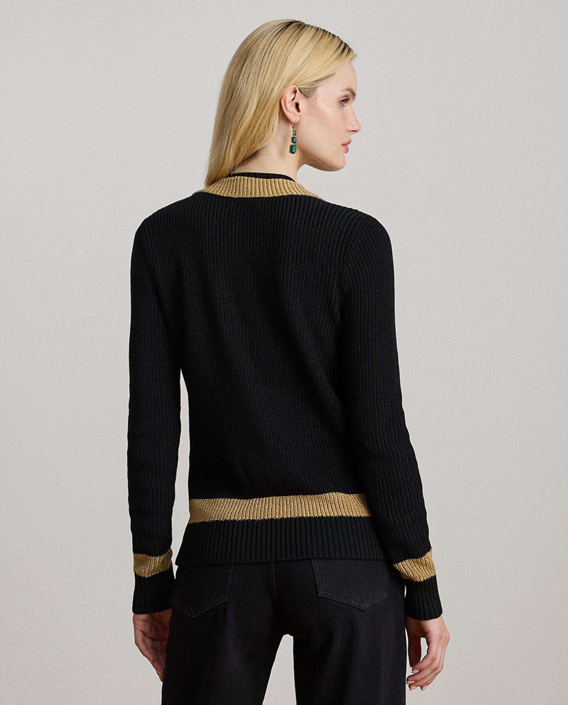 Camisola de Malha com Manga Comprida e Decote em Bico Preto-3