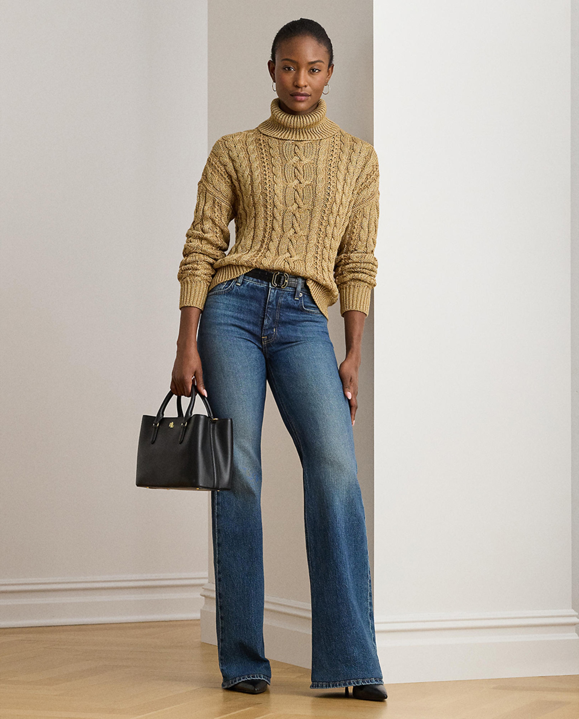 Camisola de Malha com Aran e Gola Alta Ouro-7