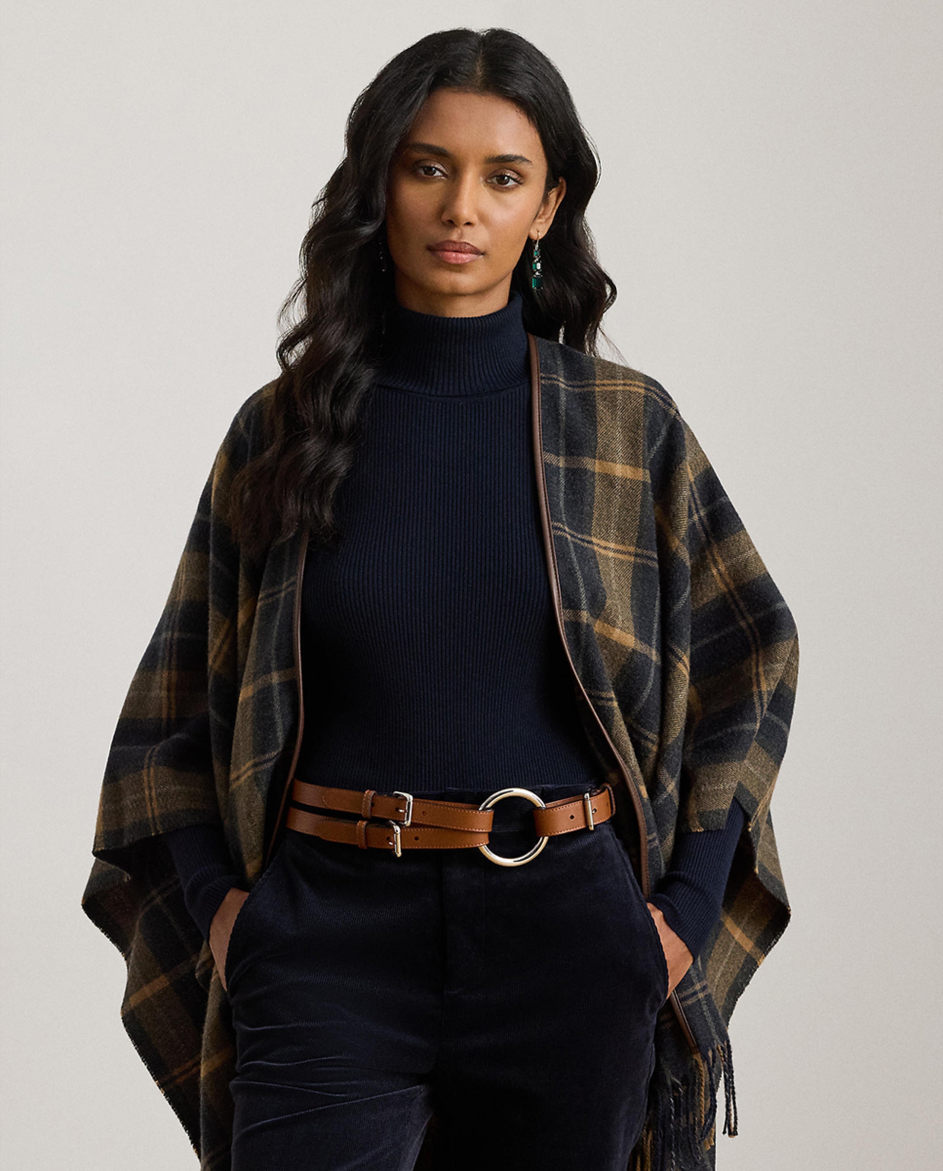 Poncho aos Quadrados com Franjas Multicolor-4