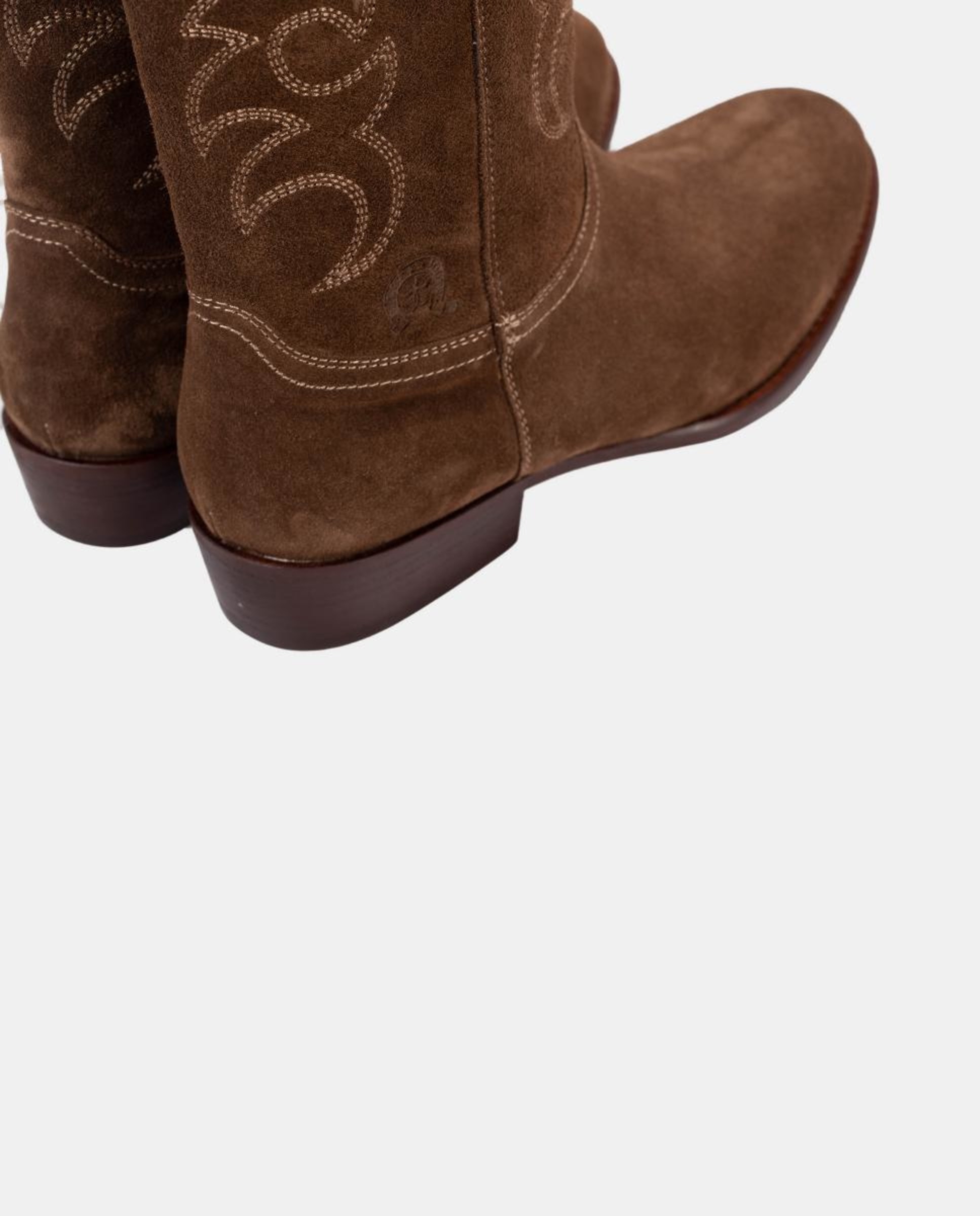 Botas de Cowboy Rasas em Pele com Bordados Castanho-claro-10