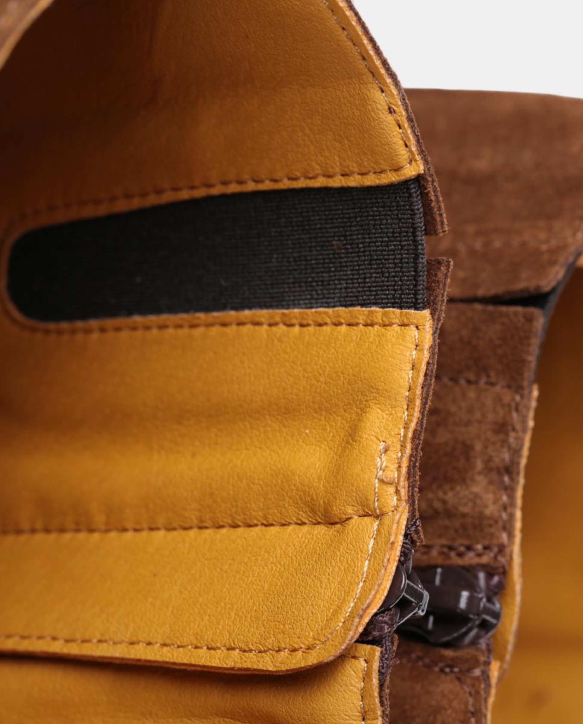 Botas Altas Lisas em Pele com Tacão e Fecho de Correr Castanho taupe-9