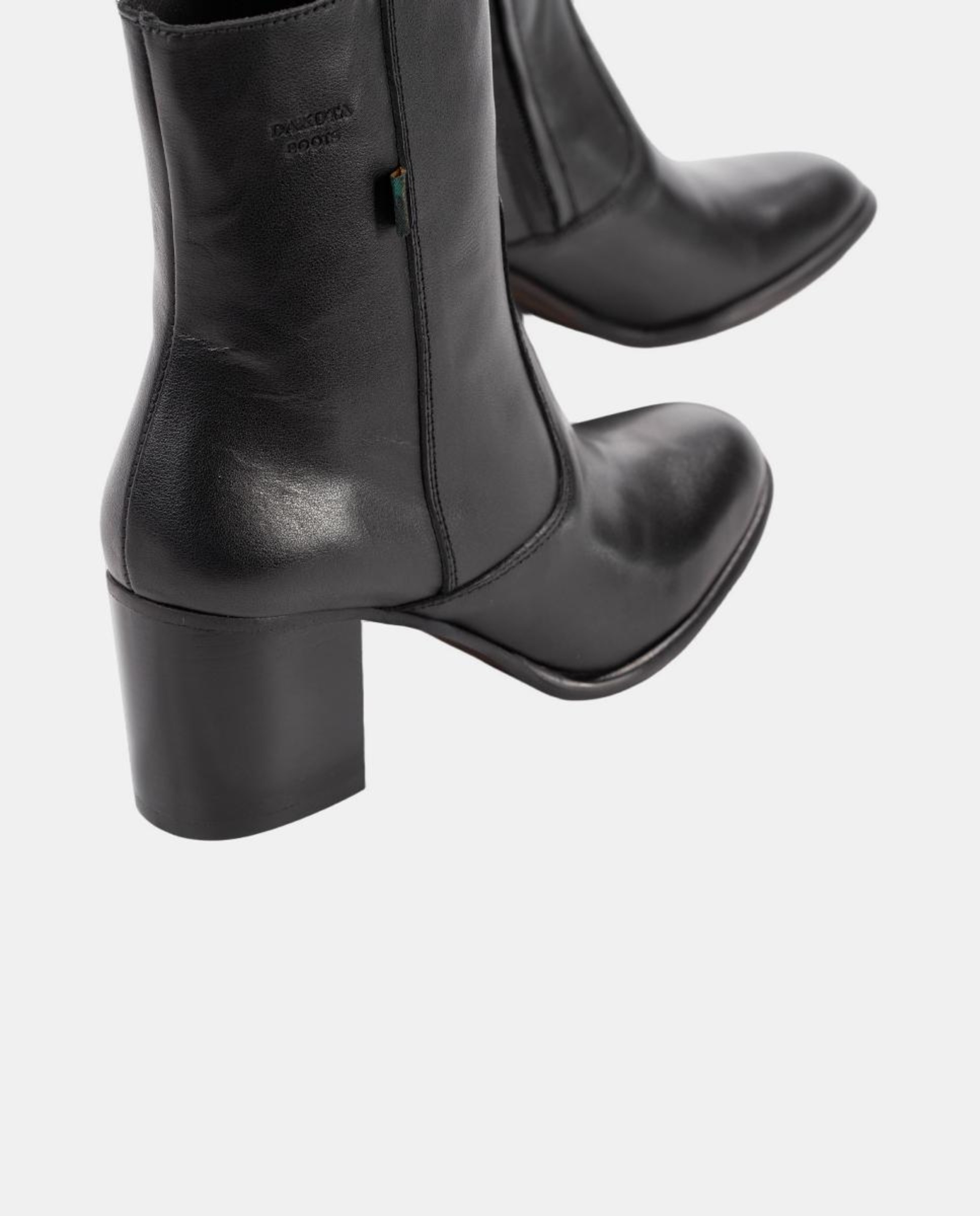 Botins Lisos em Pele com Tacão e Fecho de Correr Preto-8