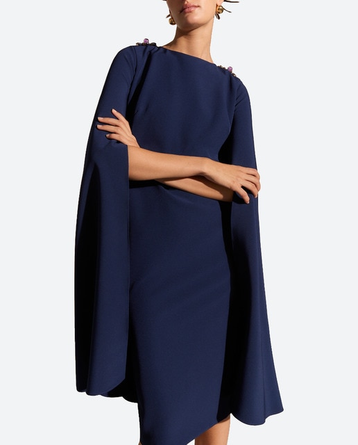 Imagen 0 de Vestido corto capas con broche en el hombro