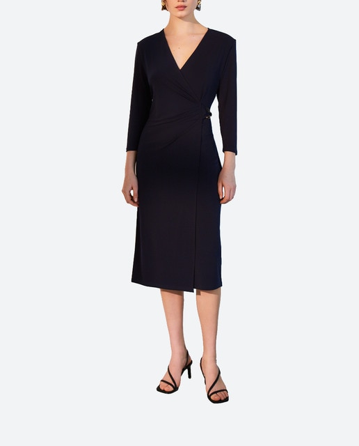 Imagen 0 de Vestido midi con escote pico