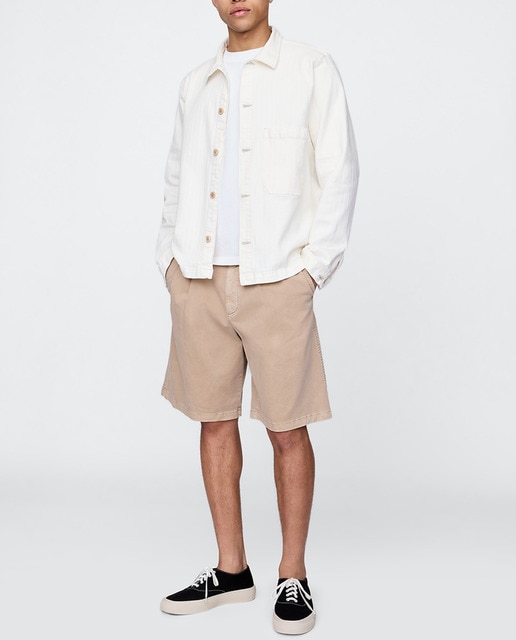 Imagen 0 de Pantalón corto de hombre con bolsillos laterales