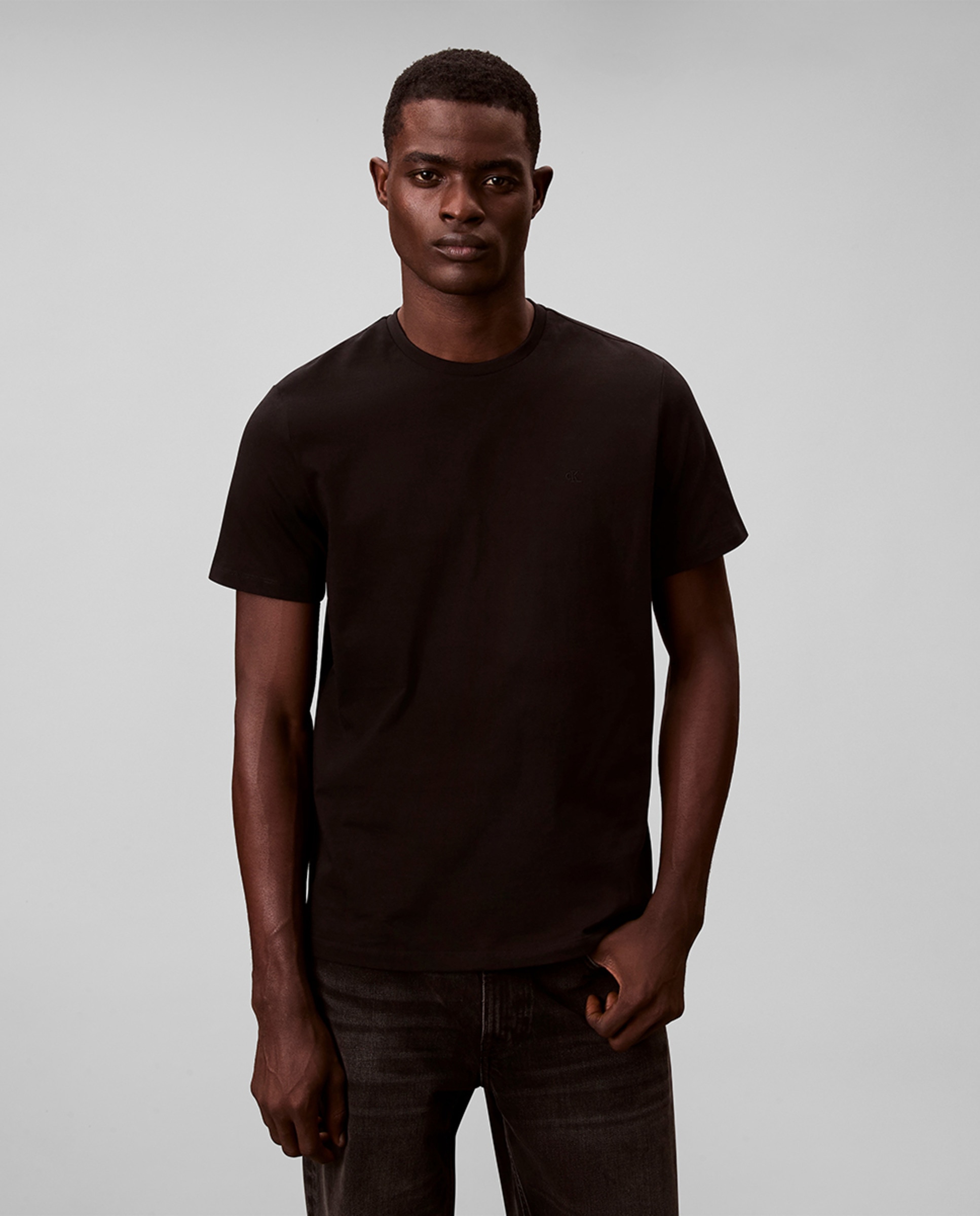 T-shirt com Logótipo Preto-1