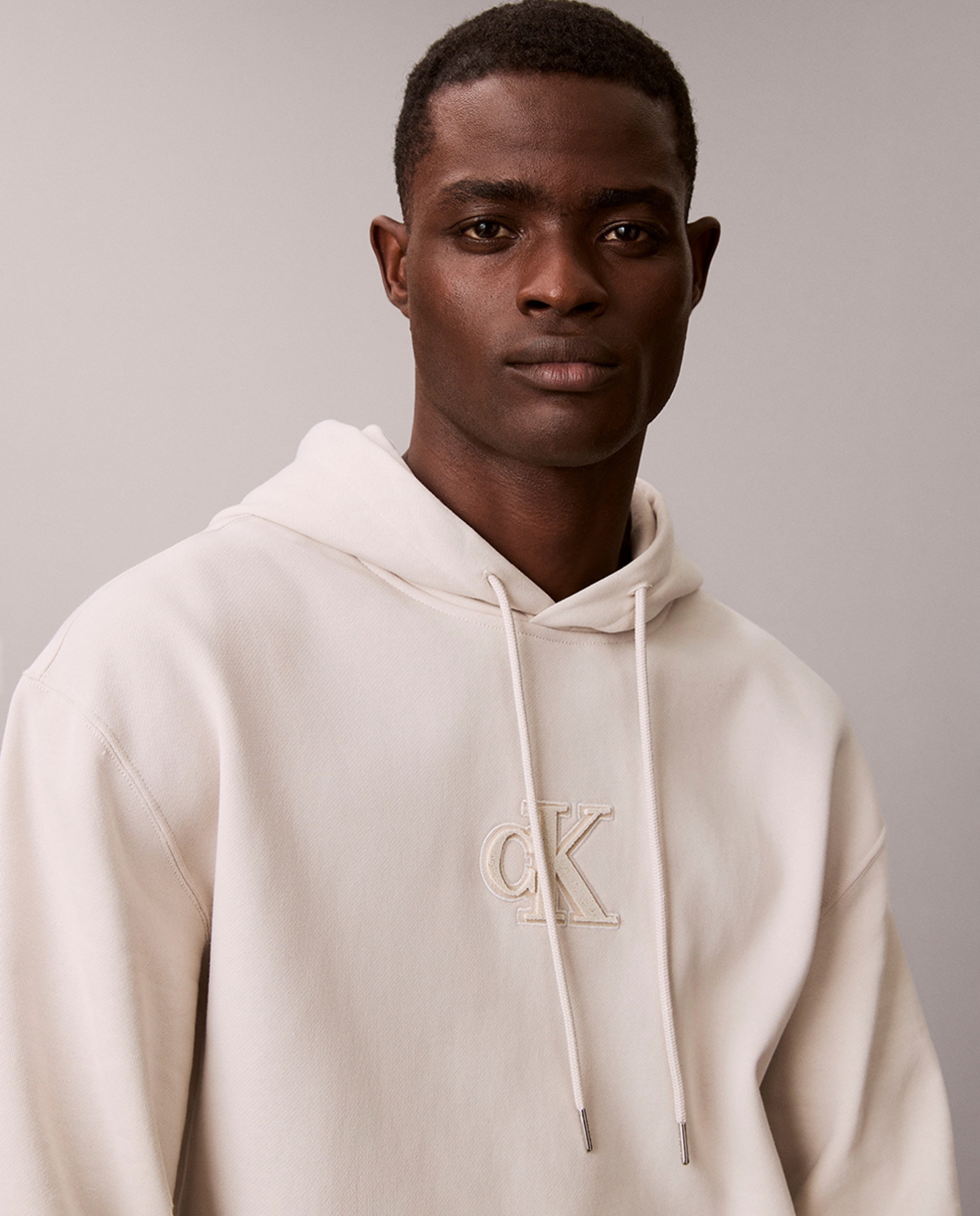 Sweatshirt com Capuz e Logótipo em Textura no Peito Cinzento-claro-3